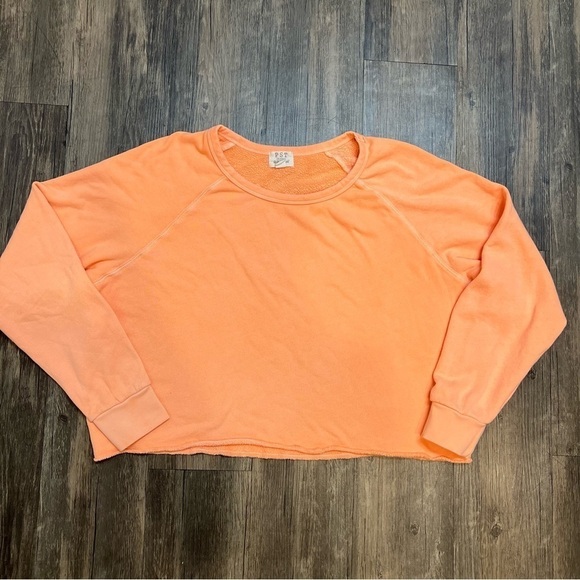 PST Women’s Long Sleeve Crewneck Orange Crop Top Sweatshirt Size L - Picture 1 of 6